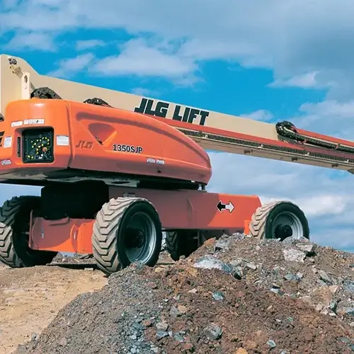 135ft Telescopic Boom Lift – JLG 1350SJP - Image 3